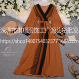 Traveling Holiday Dress Women 2025 New Autumn Dress Thin Chiffon Retro Printing Tie To Collect Waist Thin Long Dress