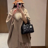 Cummit Limited French Temperament Big Collar Cloak 2025 New Sister Hair Knitted Cloak Sweater